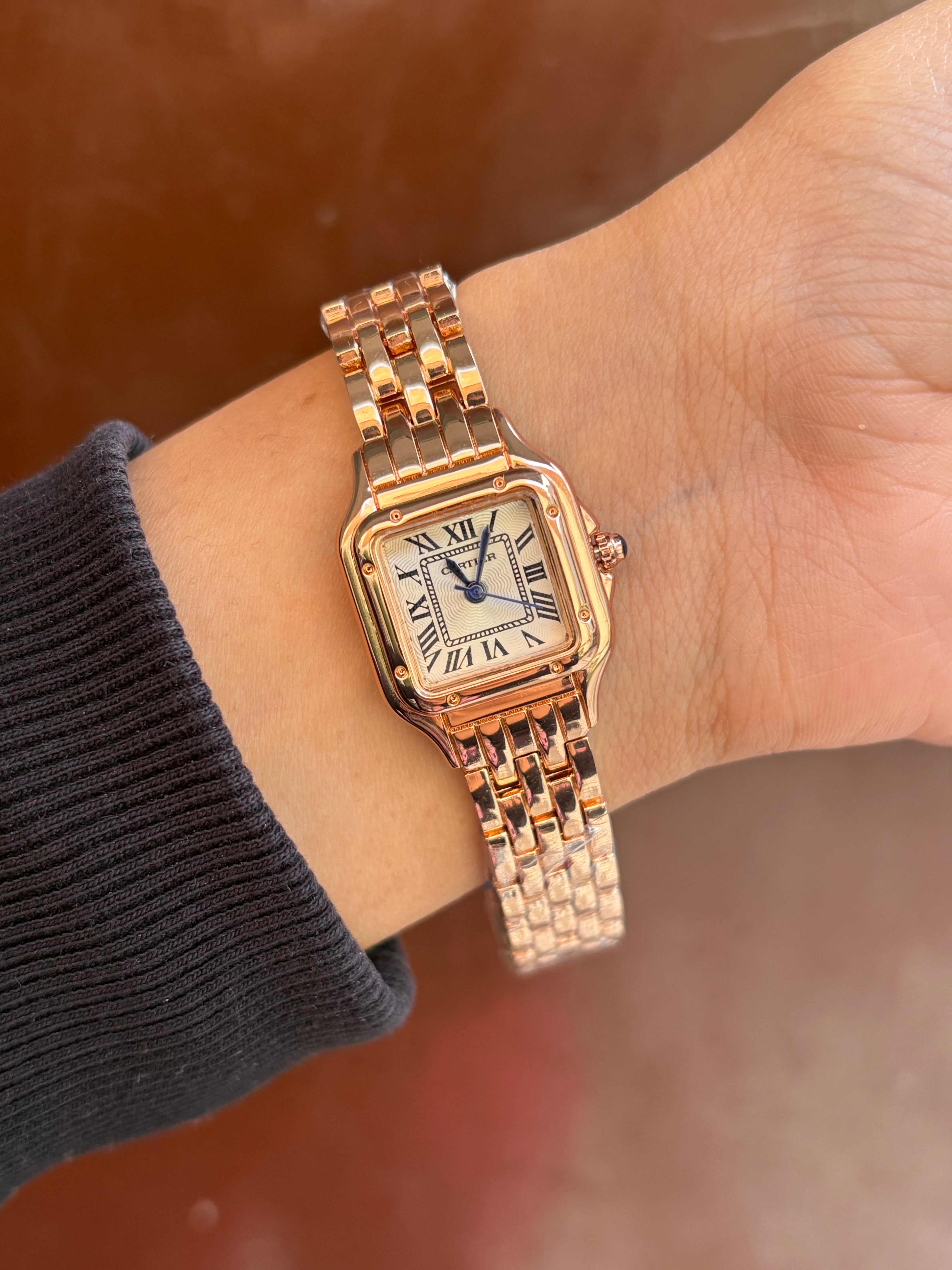 Square dial watch -006