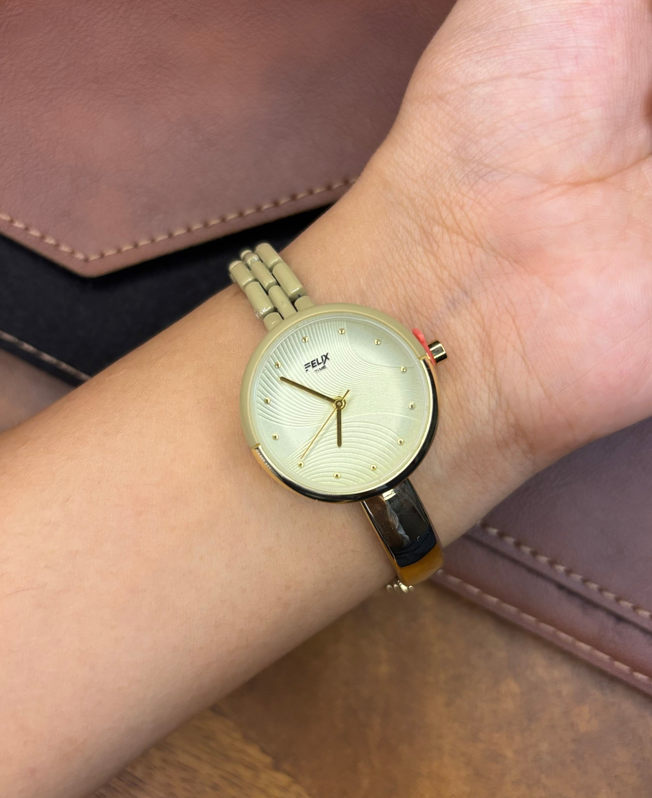 Sleak Watch For Women On sale